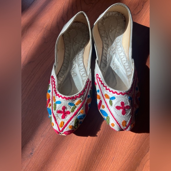 LITTLE GIRLS KHUSSA | Pakistan And India Traditional Wear - Picture 3 of 5